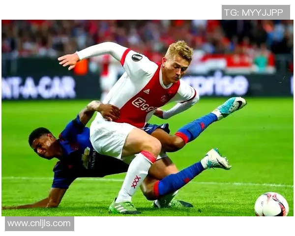 荷兰足球明星的成长之路与辉煌成就探秘